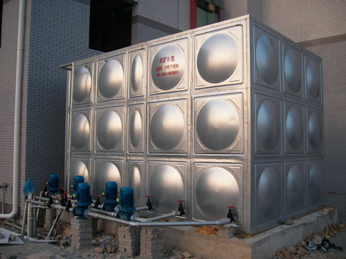 飛云蜘蛛王鞋業(yè)有限公司40噸保溫組合水箱