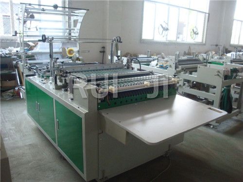 供應(yīng)服裝袋制袋機(jī)