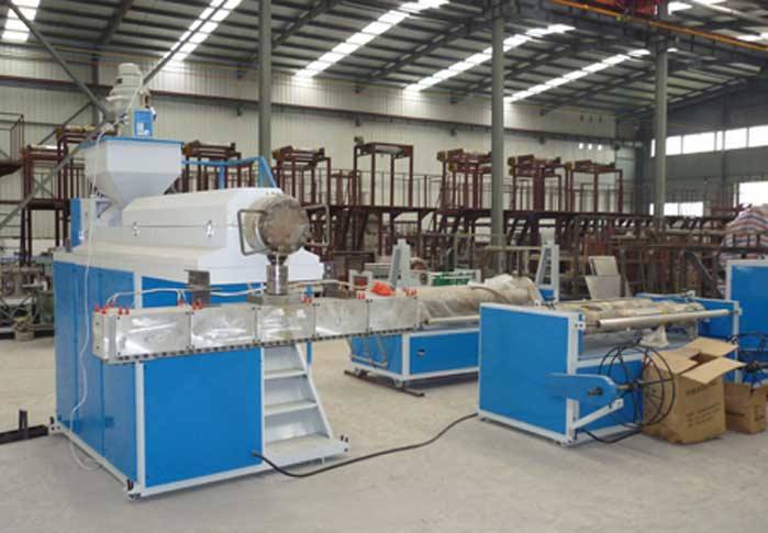 氣泡膜機(jī)即氣墊膜機(jī)即發(fā)泡膜機(jī) 