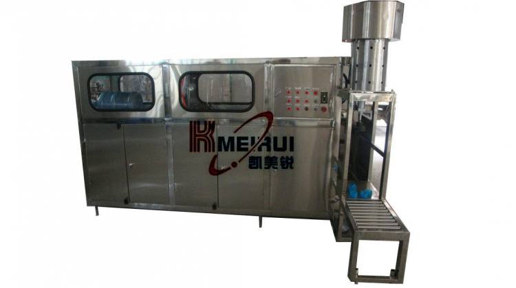 5加侖沖洗、灌裝、壓蓋一體機