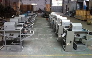 餅干噴油機(jī)