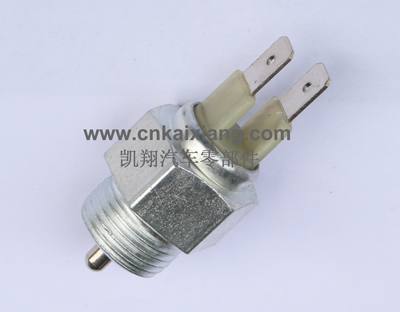 kx-0004 (OEM:084 941 521)倒車燈開關(guān)