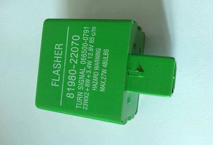 廠家供應豐田綠殼12V閃光器3插