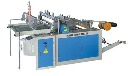 電腦控制無(wú)拉力型底封制袋機(jī)