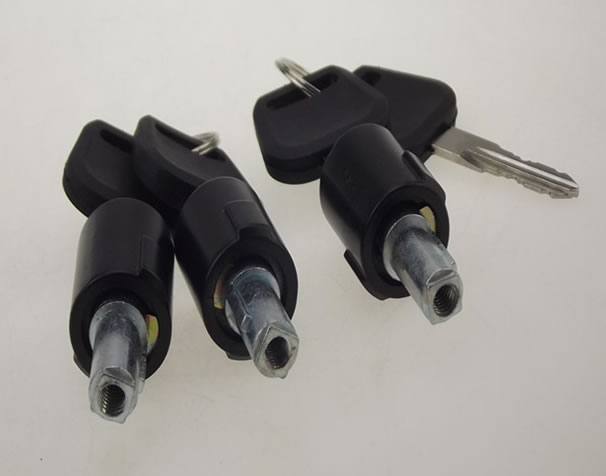 供應一款一托三工程車用502鎖芯