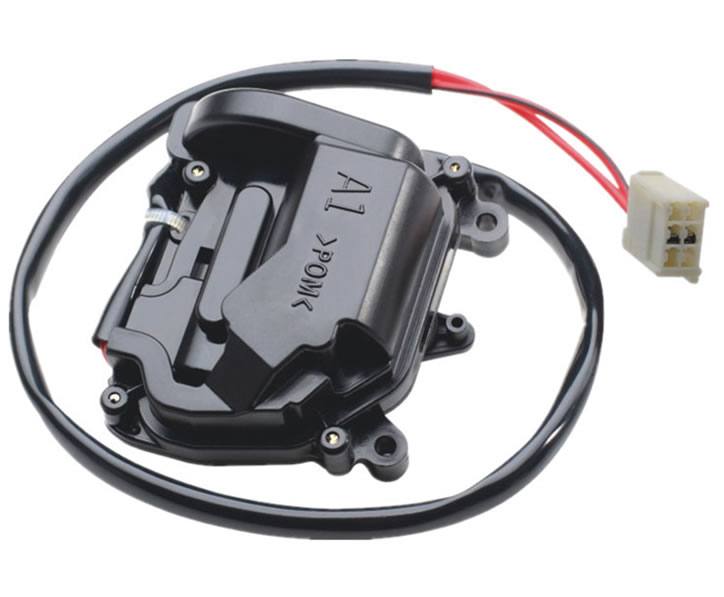 馬自達323 MAZDA 中控門鎖 閉鎖器 汽車門鎖 車門鎖塊