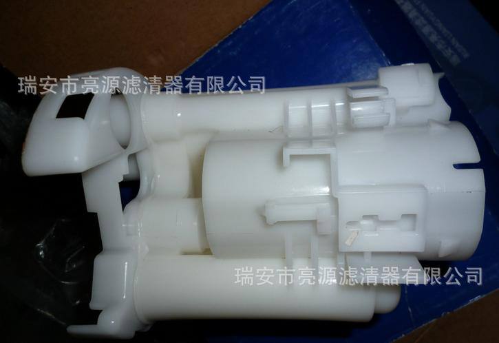 供應 豐田佳美2.4 23300-21010 汽油濾清器