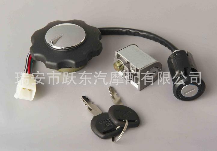 摩托車(chē)油箱蓋 黑色塑料 CG125油箱蓋