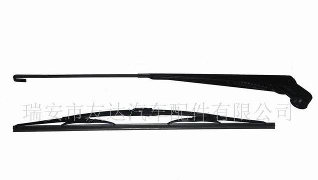 批發(fā)供應(yīng)柳州乘龍雨刮臂片,雨刷