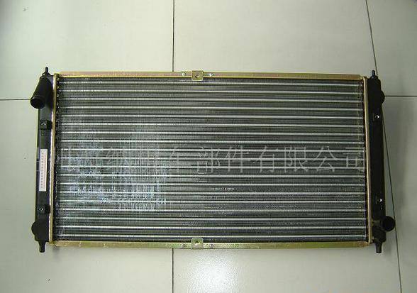 奇瑞A15(新款)水箱