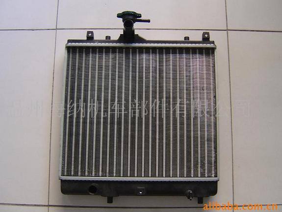 哈飛民意 鋁質(zhì)漲管式水箱