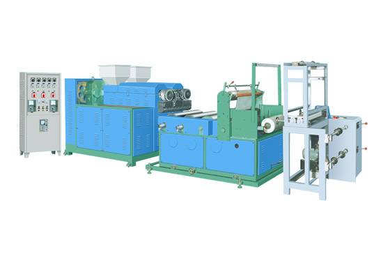 SJ-50×2型共擠流涎膜機(jī)（纏繞膜機(jī)組）
