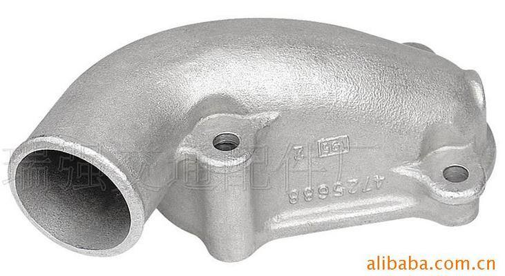 供應(yīng)依維柯汽車(chē)水管接頭，水通