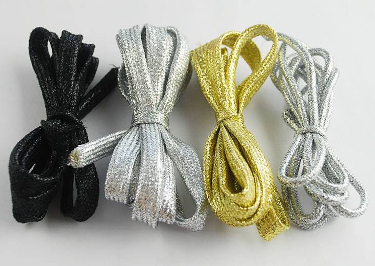 廠家直銷供應滌綸織帶時尚流行 多色潮人百搭金銀絲鞋帶批發