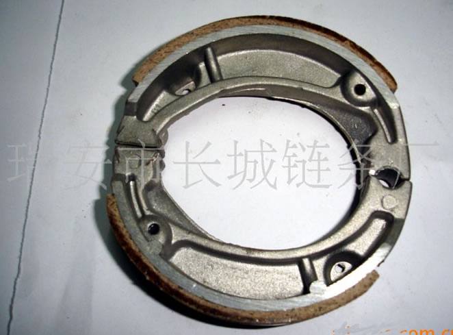 摩托車剎車蹄塊供應(yīng) 剎車塊 剎車片 碟剎車片