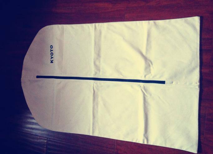 供應(yīng)多彩棉布西服套 防塵罩