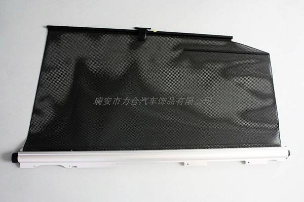 轎車內(nèi)置側(cè)窗總成