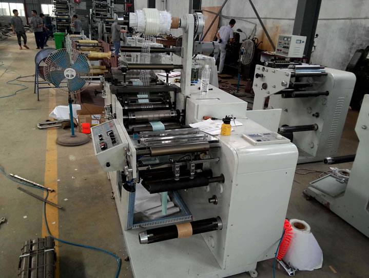 雙工位圓刀模切 雙收軸 分切機(jī)