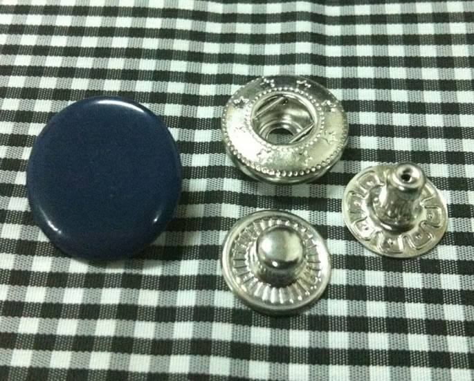 供應金屬鈕扣，四合扣印花四合扣，彈簧扣，logo定做扣子