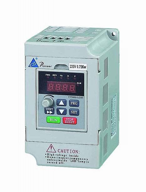 VF5000M-220V-0.75KW變頻器帶外箱