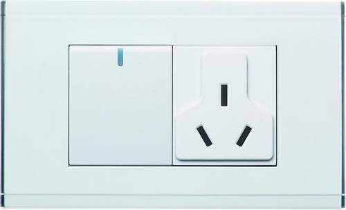 一位單/雙控帶多功能插座