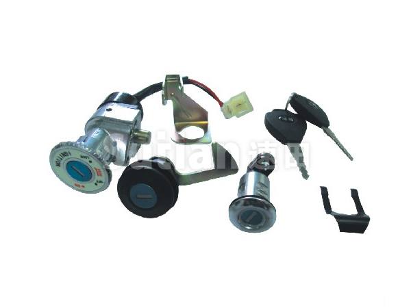 ST617自由風三鎖 電動車鎖具;電動車套鎖