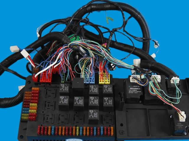 SQ-0022集成式電氣裝置板總成