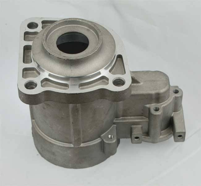 22  起動機鋁端蓋 鋁壓鑄件