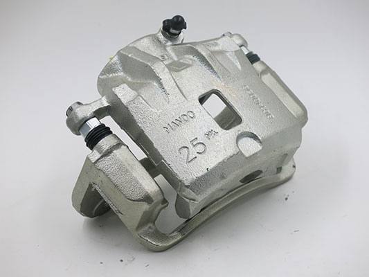 現(xiàn)代索納塔前卡鉗