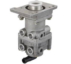 ZT3514 02 018 沈陽(yáng)金杯 制動(dòng)總閥