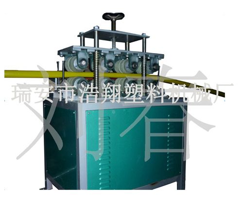 小型管材牽引機2