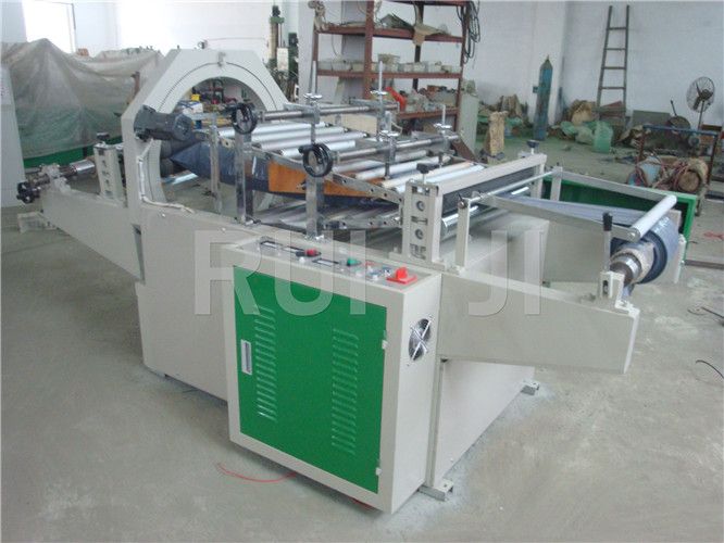 塑料薄膜臥式插邊機 尿不濕袋，紙巾袋等