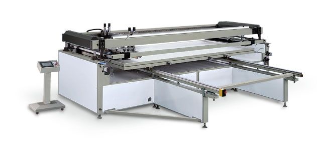 大型跑臺式半自動網(wǎng)印機(jī)