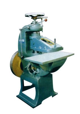 下料機型 Raw material pressing machine