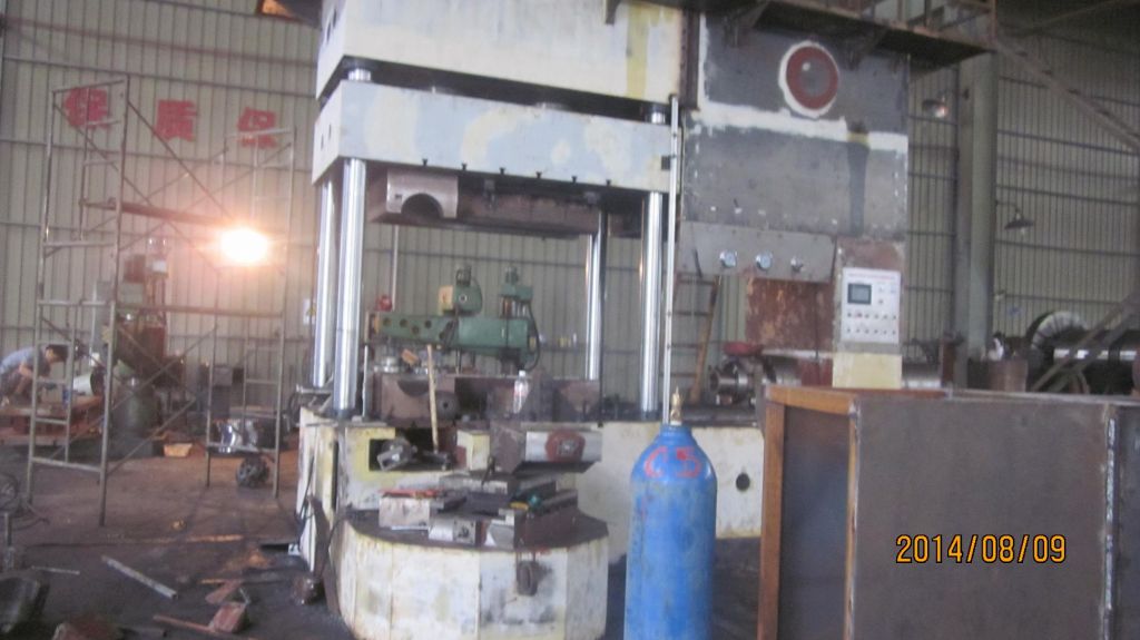 YW-400T彎頭冷推成型機(jī)