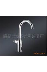 全自動(dòng)感應(yīng)水龍頭、醫(yī)用水龍頭