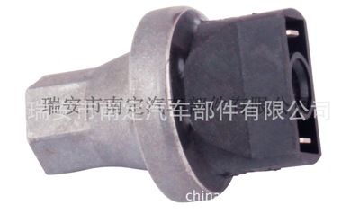 3086福田歐曼空濾堵塞報警器、空濾報警開關(guān)