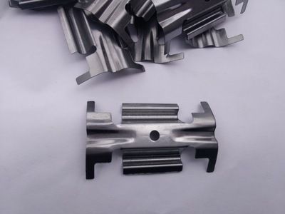 各種固定磁石磁瓦夾沖壓件汽車(chē)配件電機(jī)件非標(biāo)件五金件標(biāo)準(zhǔn)件