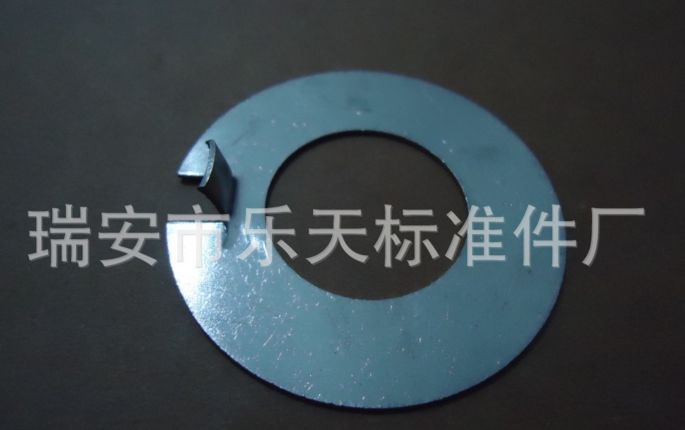 外舌止動墊圈應(yīng)用于機(jī)械工業(yè)的緊固件