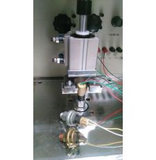 汽車(chē)壓力傳感器性能測(cè)試臺(tái)