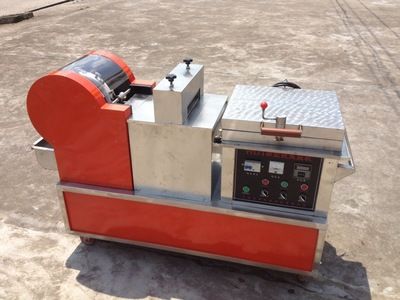 多功能自動(dòng)現(xiàn)做烤魷魚絲機(jī)魷魚餅機(jī)魷魚條機(jī)不銹鋼進(jìn)口電機(jī)