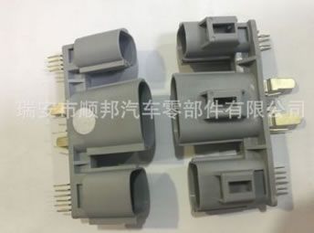 汽車電子助力泵油壺插板馬自達