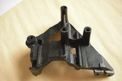 汽車空調(diào)壓縮機(jī)支架