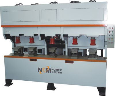 防盜門設(shè)備  多沖頭組合沖床 機械設(shè)備