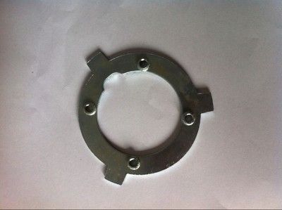 駕駛員經(jīng)常被偷油而油箱蓋：適用車(chē)型：奧威:新大威