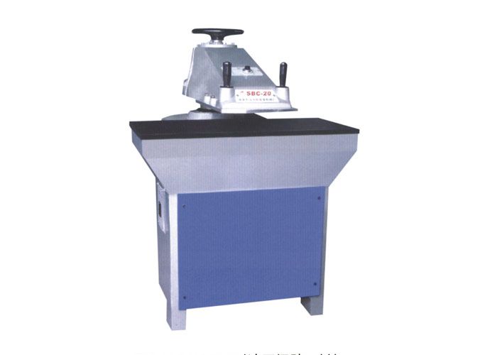 GM-12/14/16/20型液壓搖臂式裁斷機(jī)