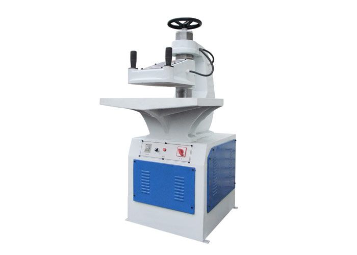 DSA120型液壓式裁斷機