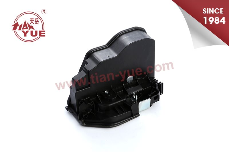 BMW ME-002 汽車門鎖