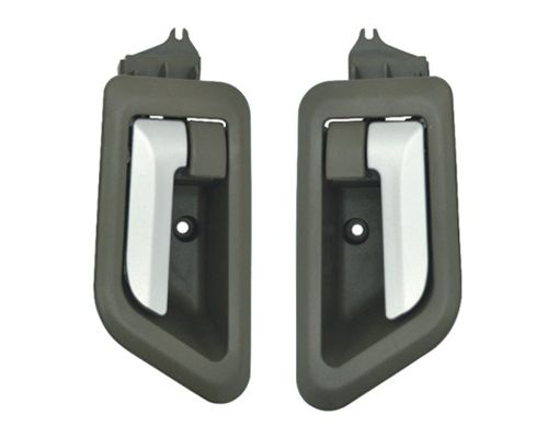 德龍新M3000、豪沃C7H內扣